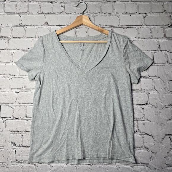 Gap Organically Grown Cotton Gray V Neck Short Sleeve 100% Cotton Tshirt Size M - Picture 1 of 10